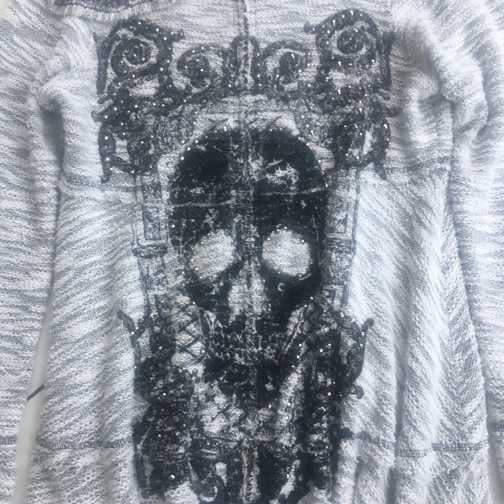 Sweater - Picture 4 of 8